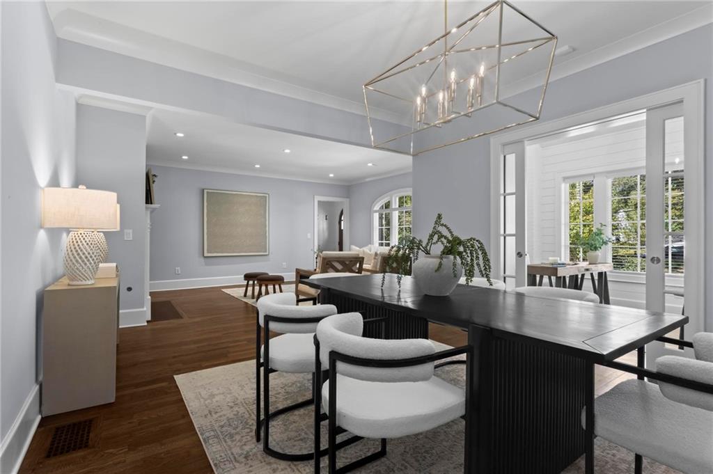 893 E Rock Springs Road NE