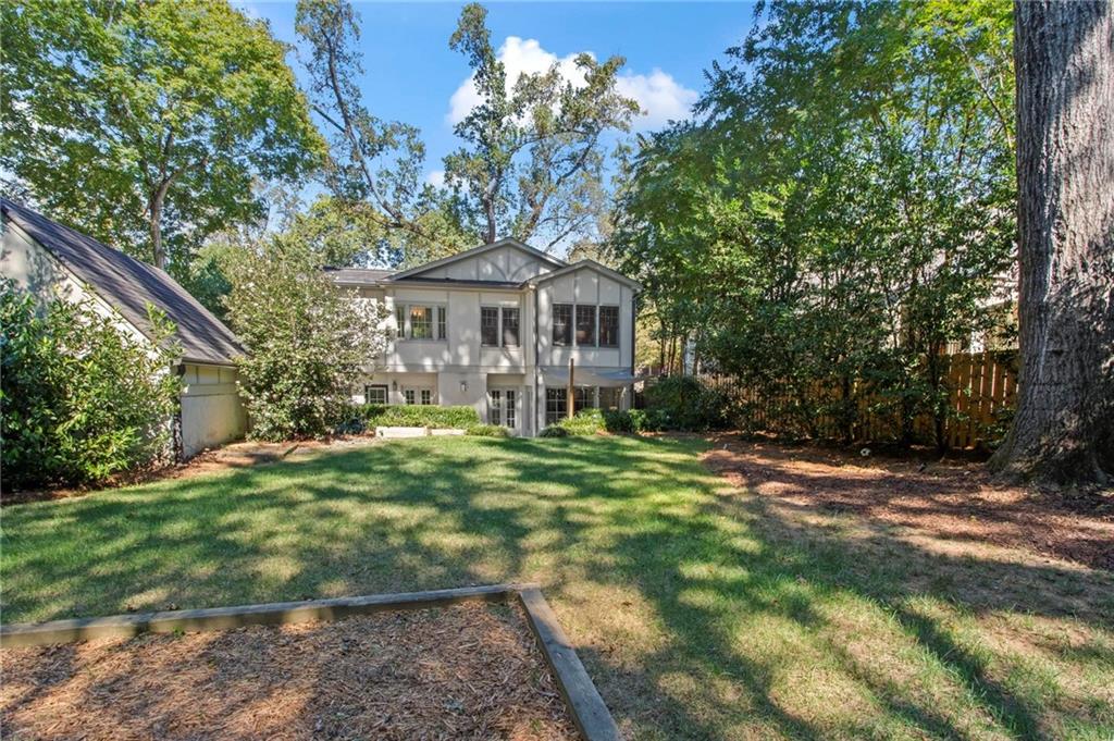 893 E Rock Springs Road NE