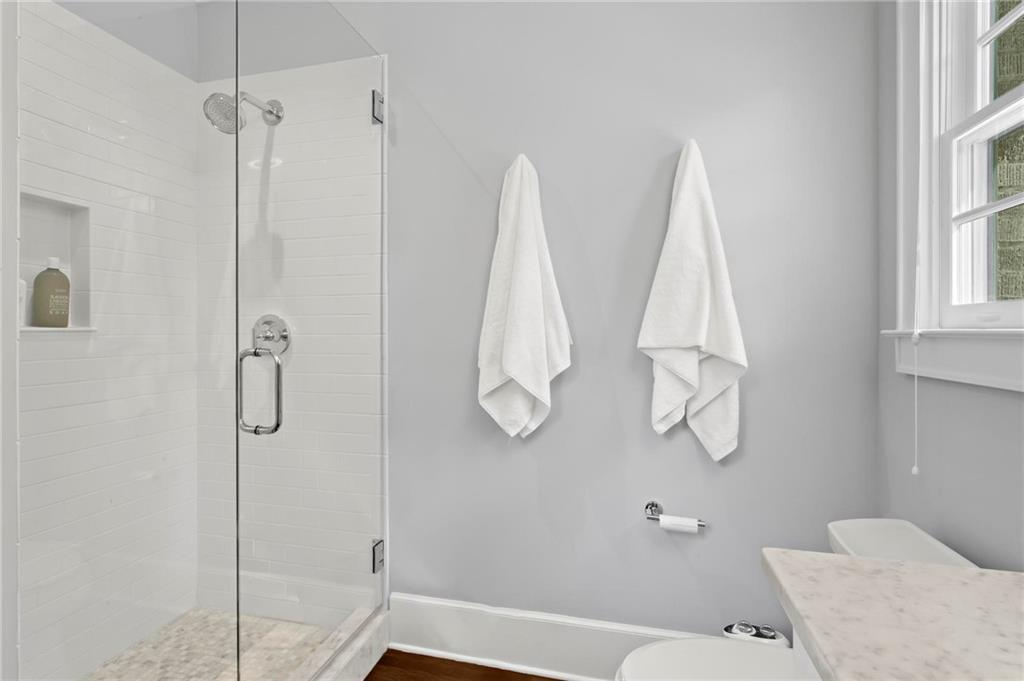 893 E Rock Springs Road NE