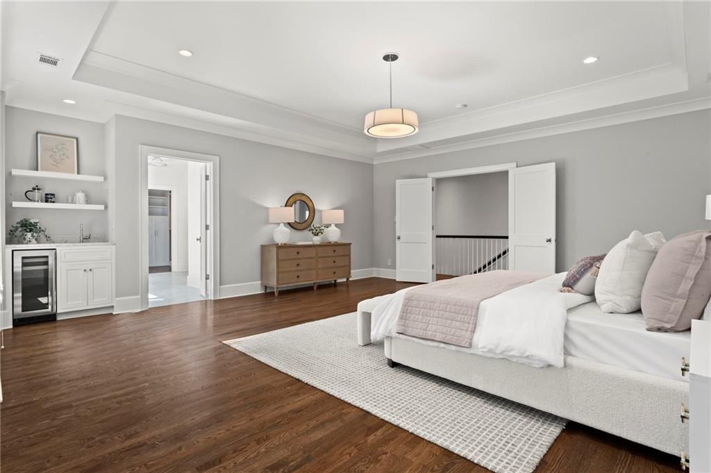 893 E Rock Springs Road NE