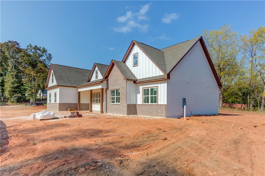 30 River Overlook Way