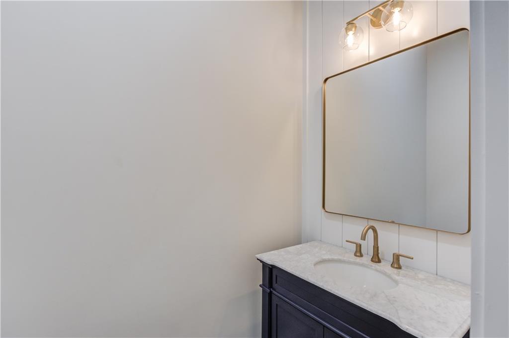 30 River Overlook Way