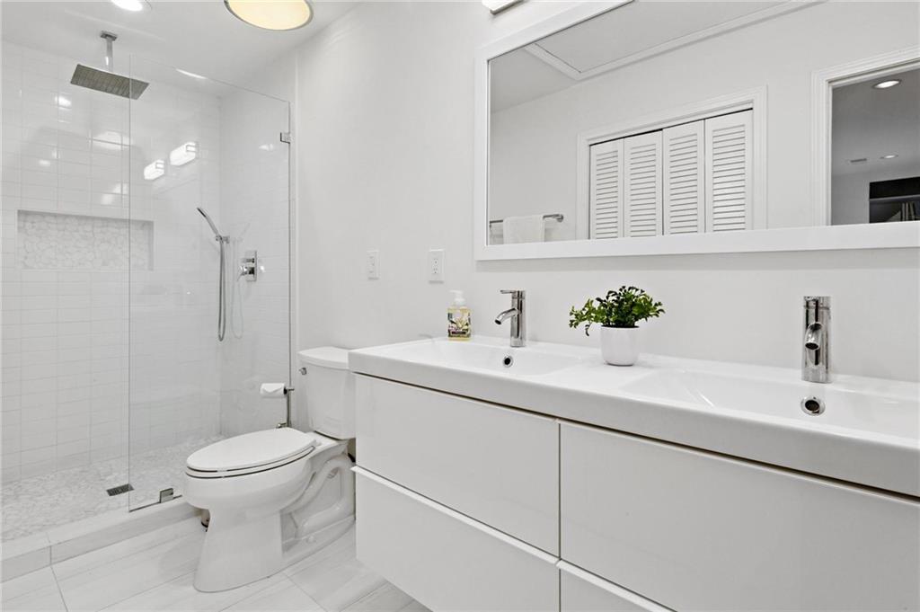 11 Ardmore Square Unit 11