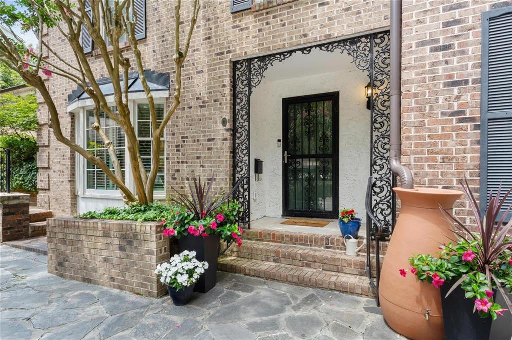 11 Ardmore Square Unit 11
