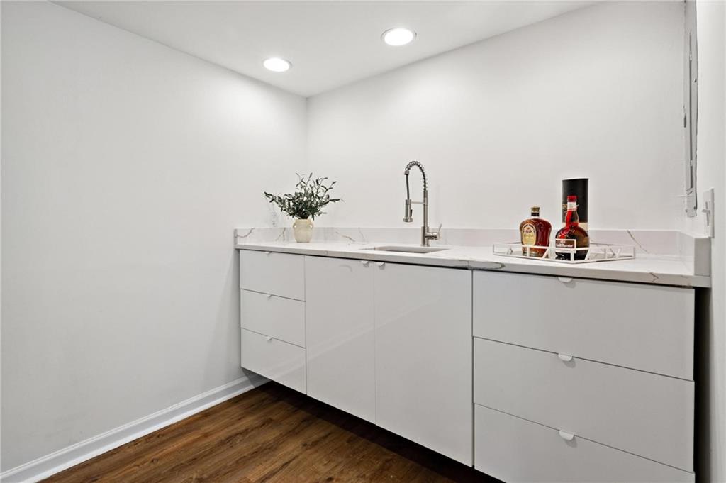 11 Ardmore Square Unit 11