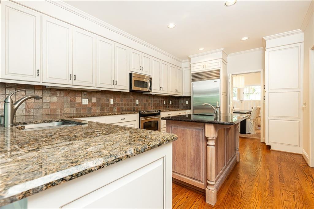 2226 Bohler Road NW