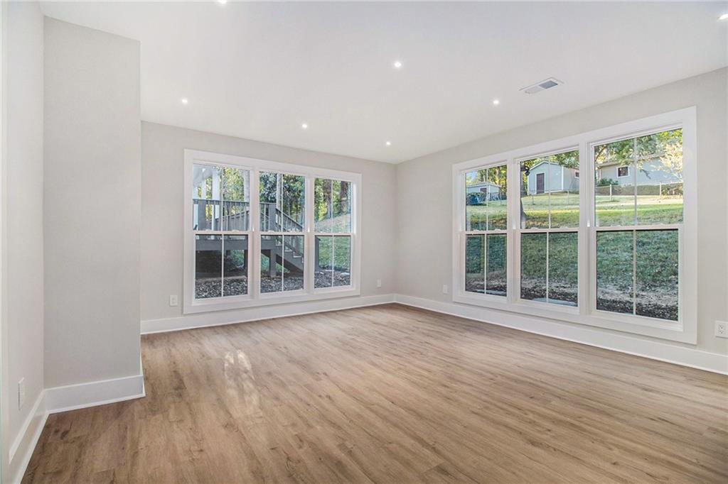 1028 W Nancy Creek Drive NE