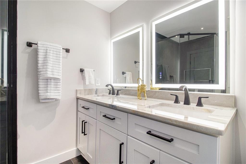 1028 W Nancy Creek Drive NE