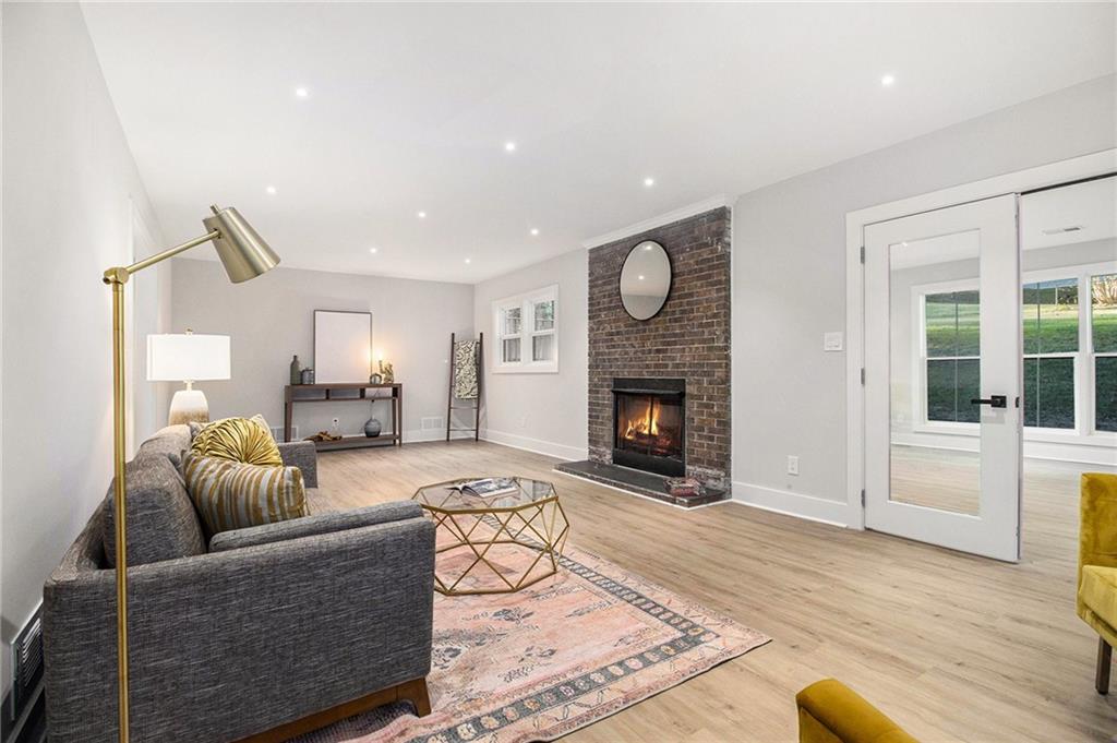 1028 W Nancy Creek Drive NE