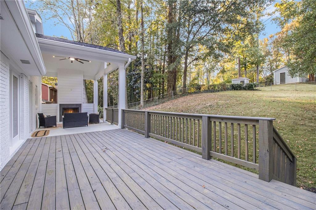 1028 W Nancy Creek Drive NE