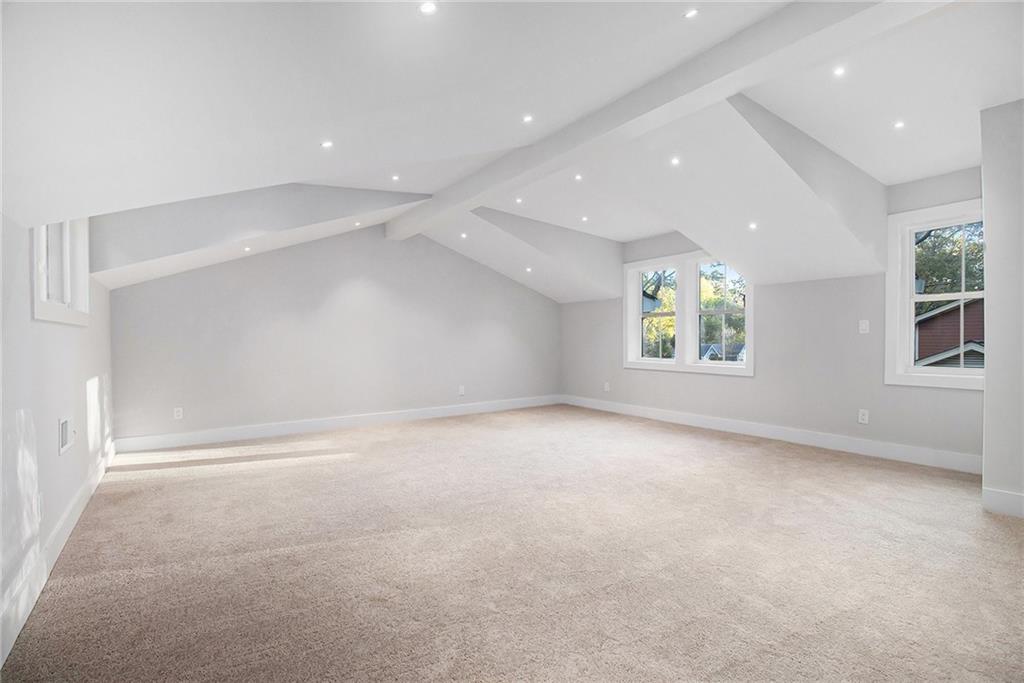 1028 W Nancy Creek Drive NE