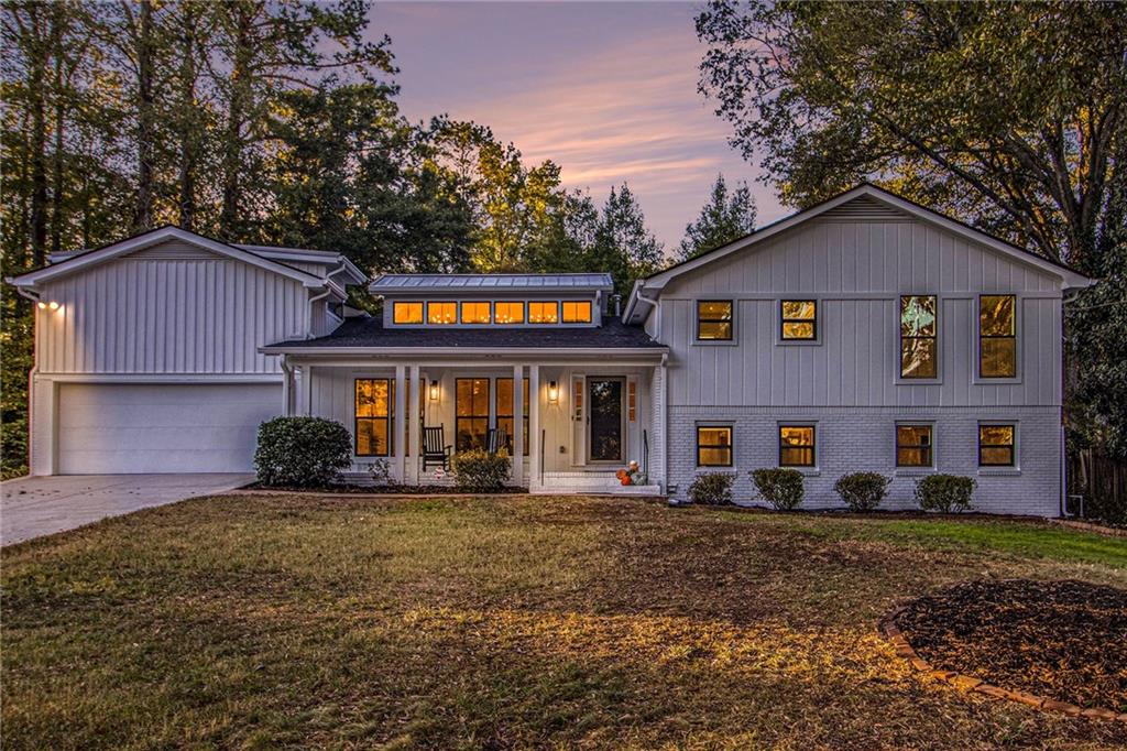 1028 W Nancy Creek Drive NE