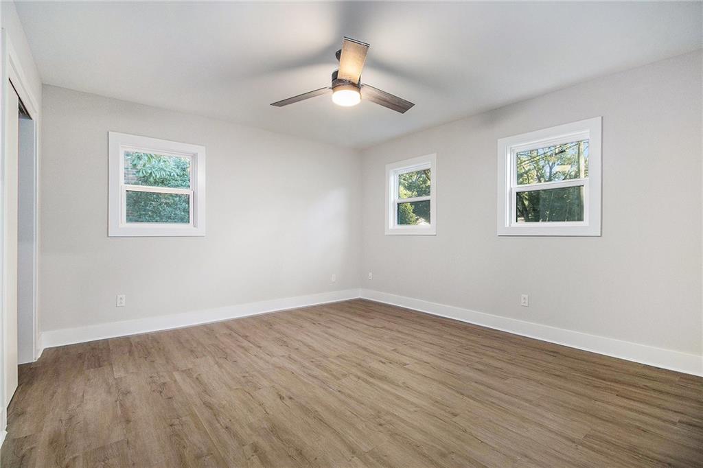 1028 W Nancy Creek Drive NE