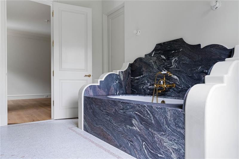 41 Blackland Road NW