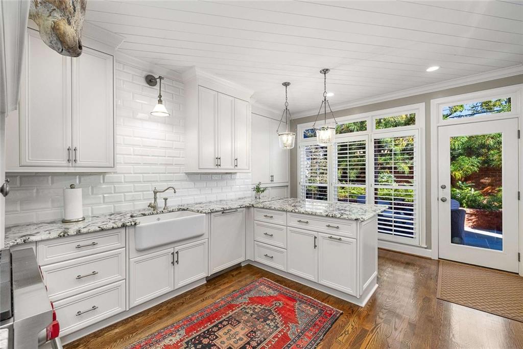 2128 Village Point NE