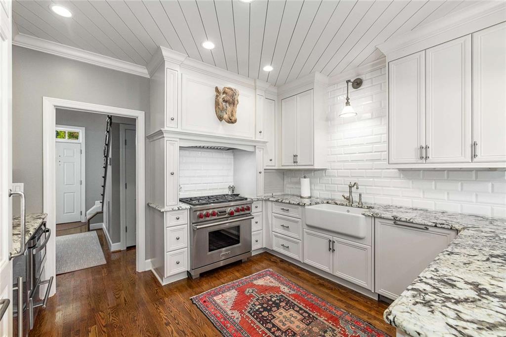 2128 Village Point NE