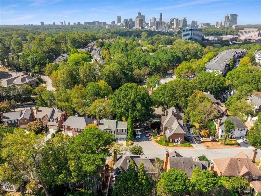 2128 Village Point NE