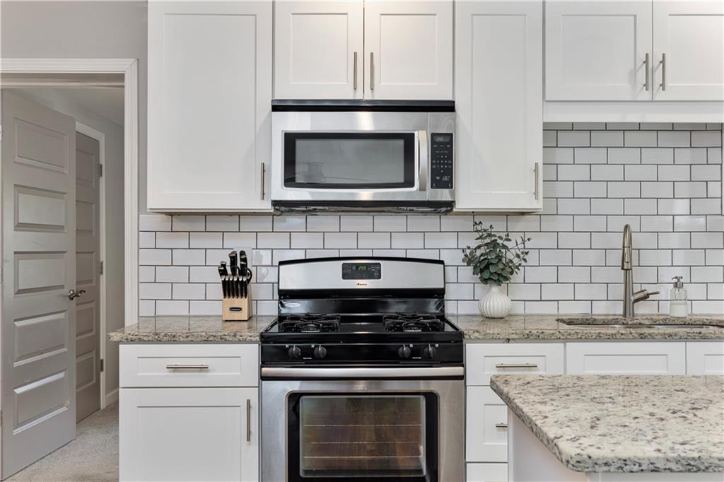 225 Martha Avenue NE