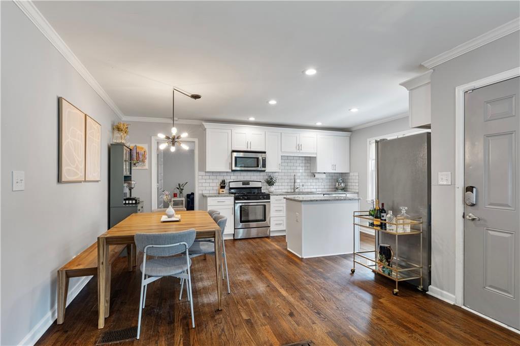 225 Martha Avenue NE