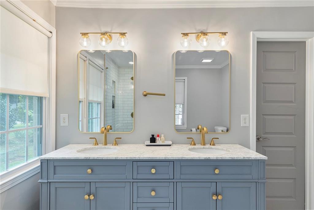 225 Martha Avenue NE