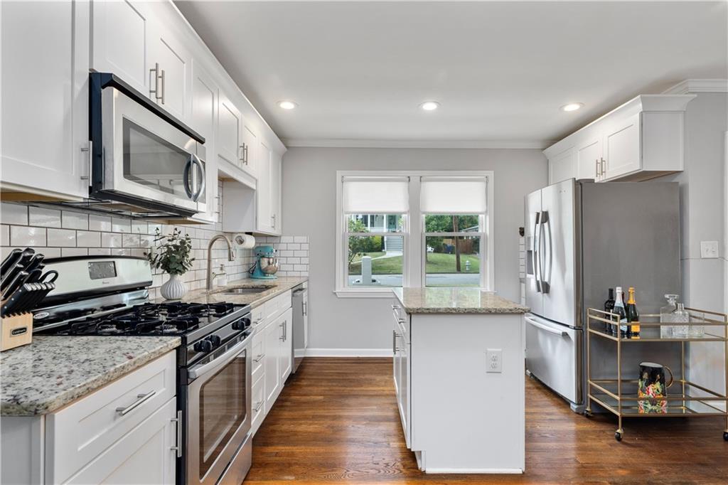 225 Martha Avenue NE