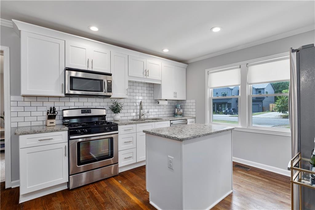 225 Martha Avenue NE