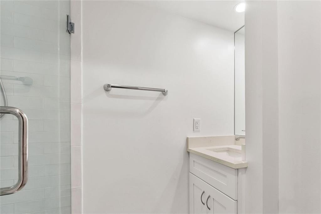 143 Amherst Place NW