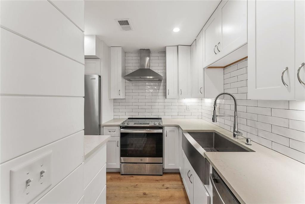 143 Amherst Place NW