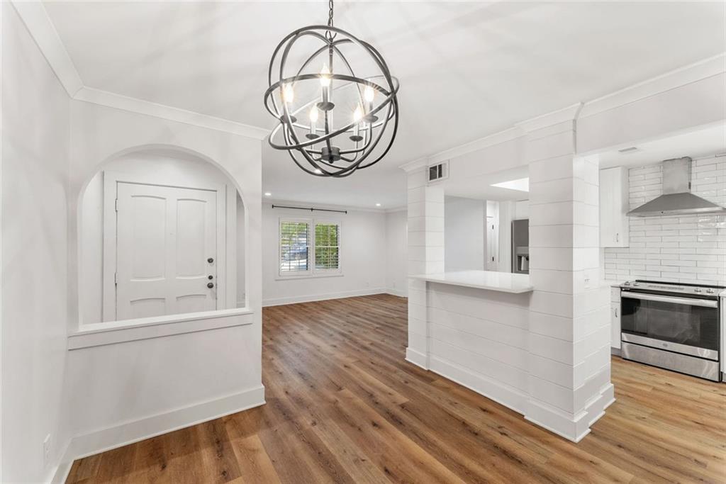 143 Amherst Place NW