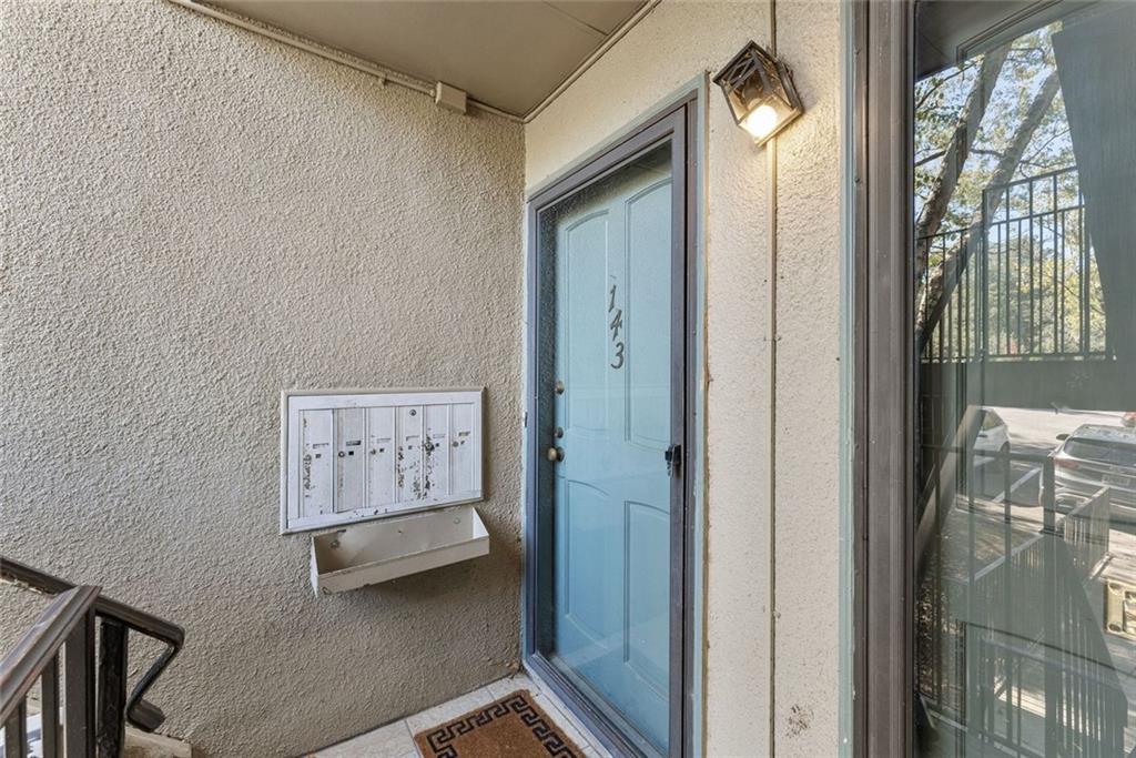 143 Amherst Place NW