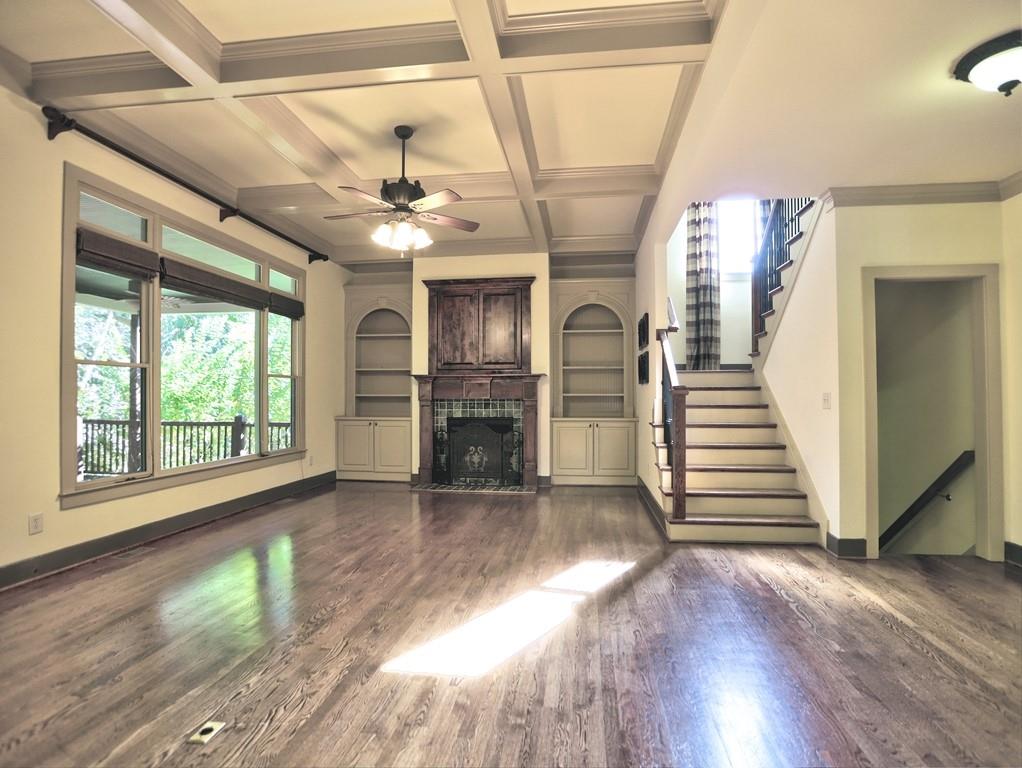 305 Arlington Circle