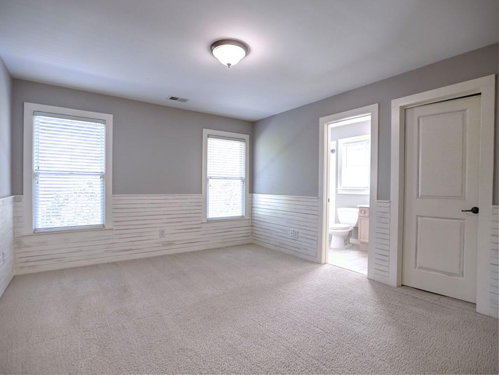 305 Arlington Circle