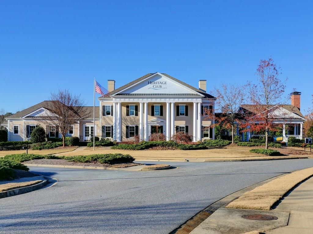 305 Arlington Circle
