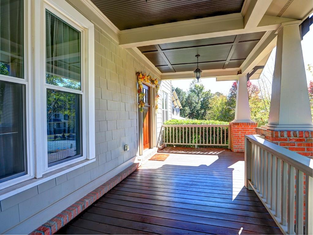305 Arlington Circle