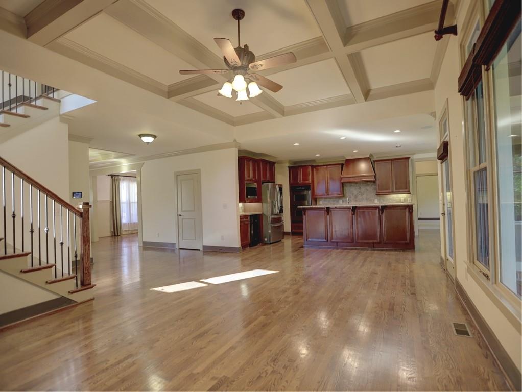 305 Arlington Circle