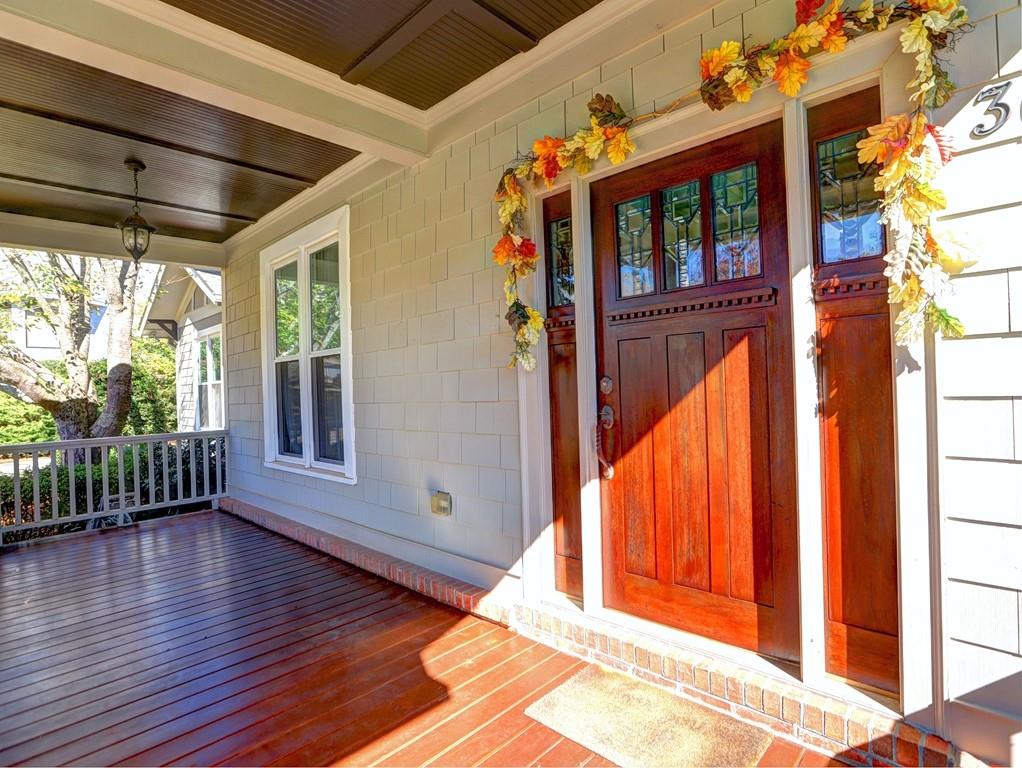 305 Arlington Circle
