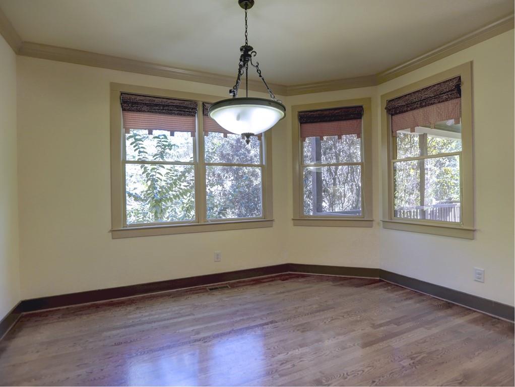 305 Arlington Circle