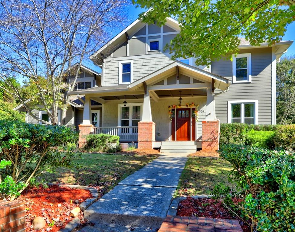 305 Arlington Circle