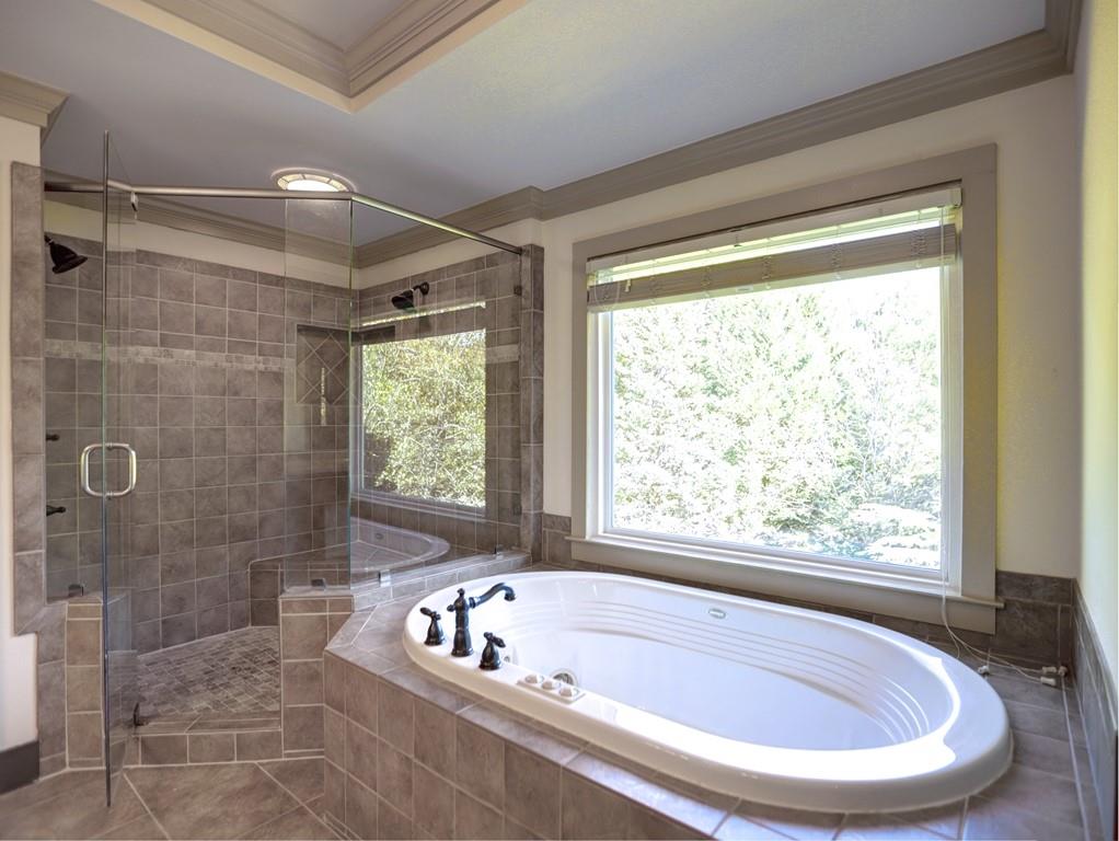 305 Arlington Circle