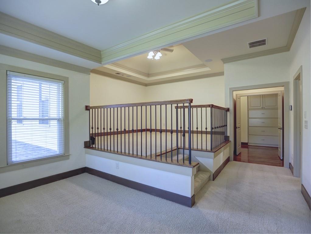 305 Arlington Circle