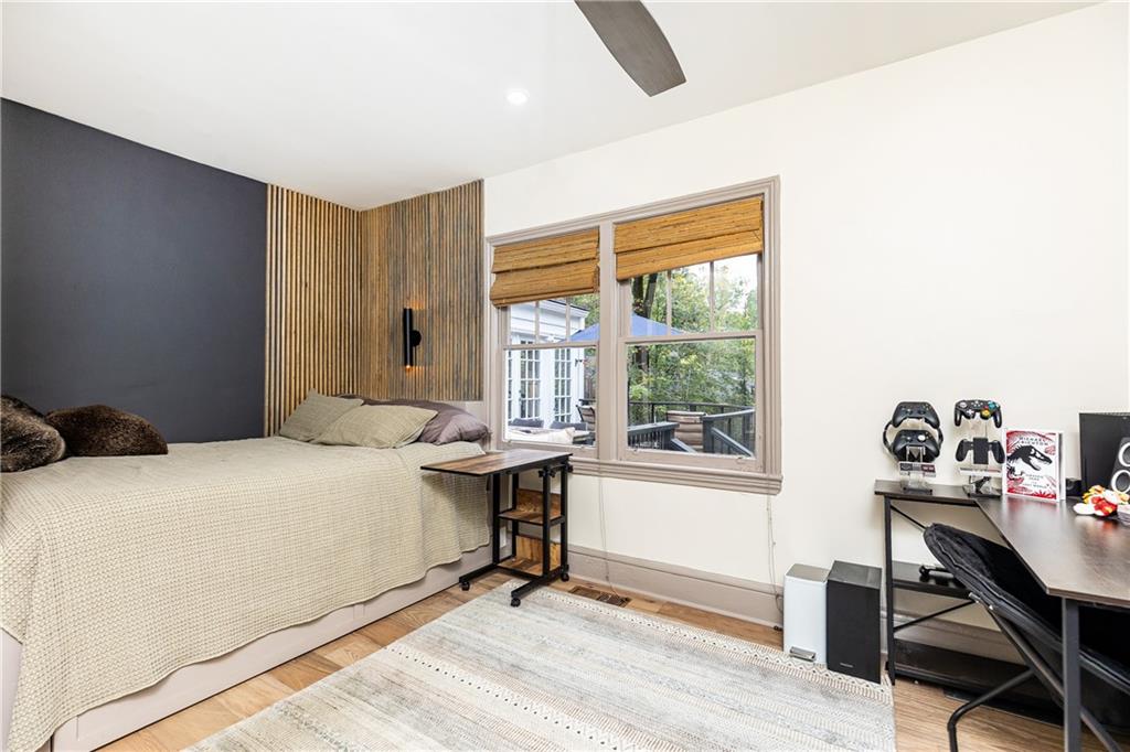 1845 Windemere Drive NE