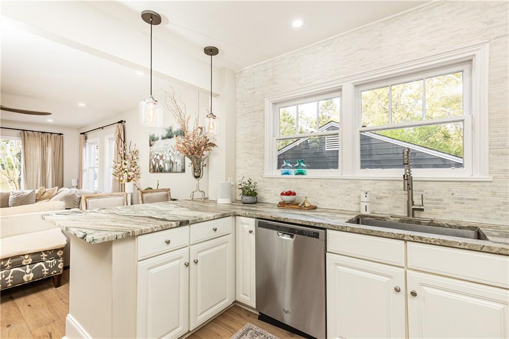 1845 Windemere Drive NE