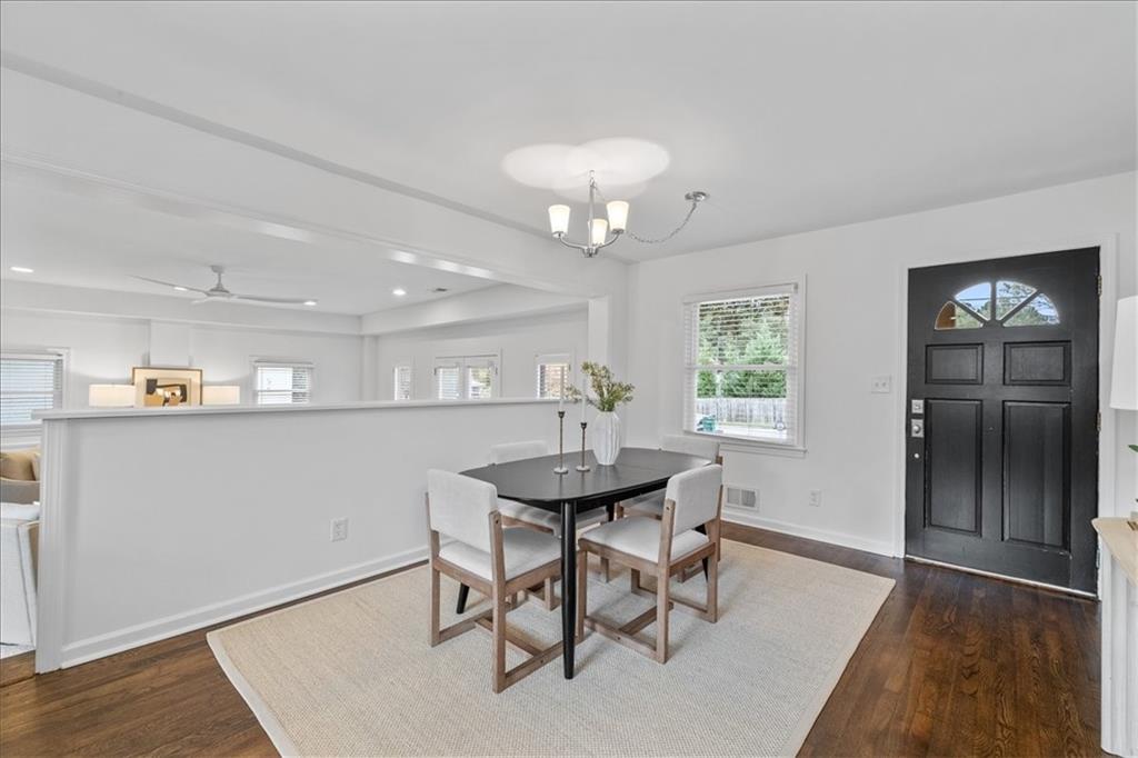 1913 Heathridge Court SE