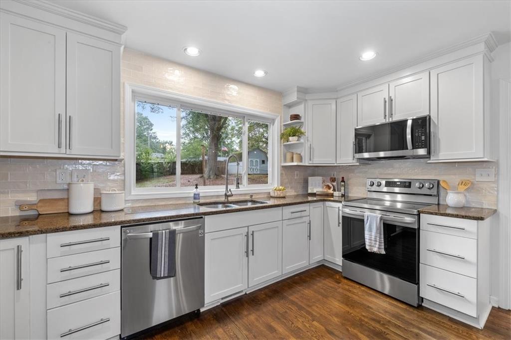 1913 Heathridge Court SE