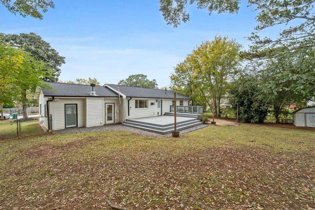 1913 Heathridge Court SE