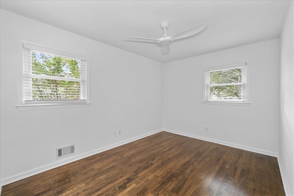 1913 Heathridge Court SE