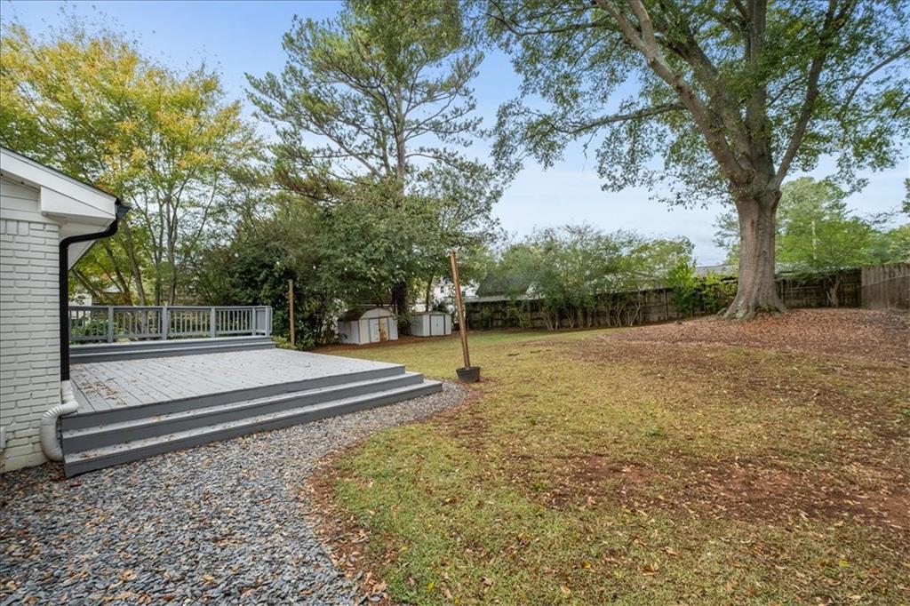 1913 Heathridge Court SE