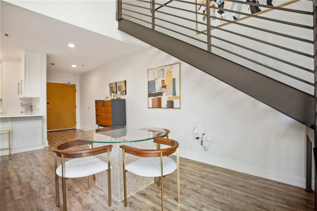 790 North Avenue NE Unit 209