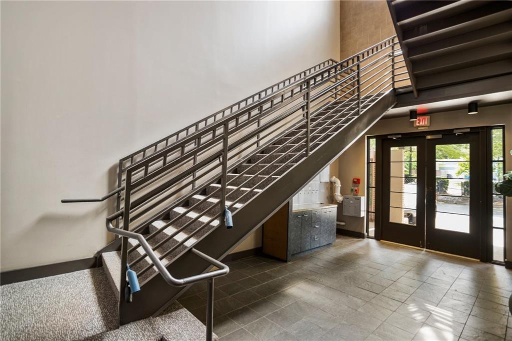 790 North Avenue NE Unit 209