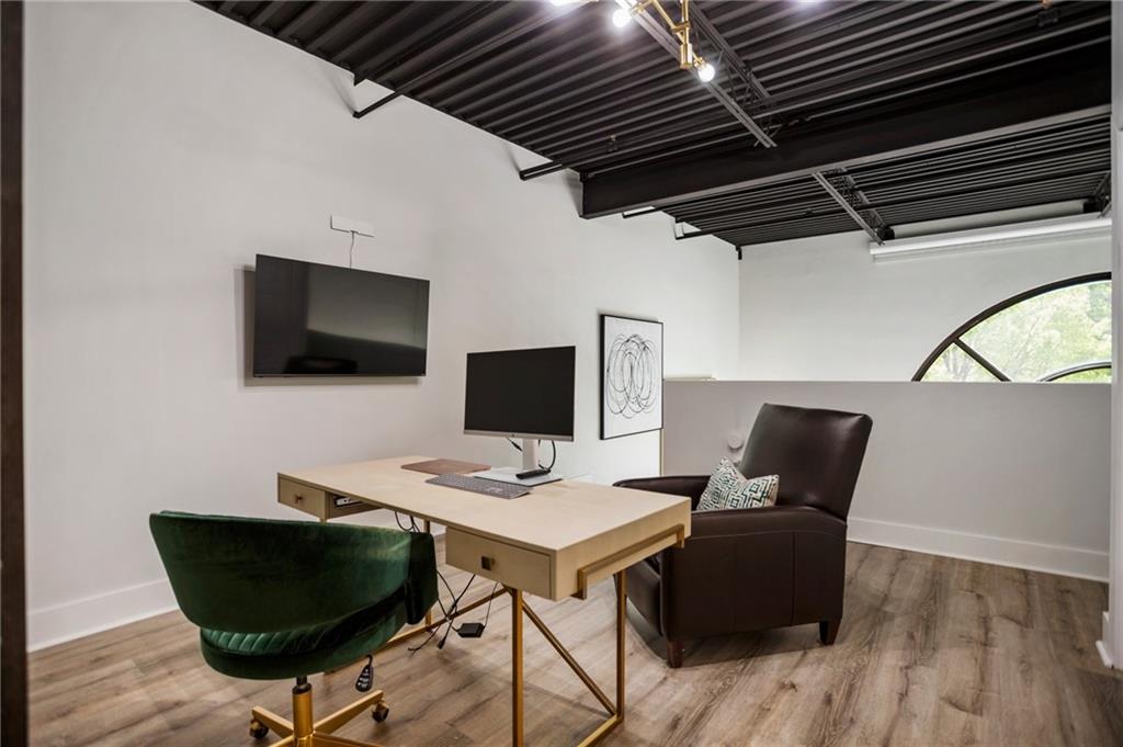 790 North Avenue NE Unit 209